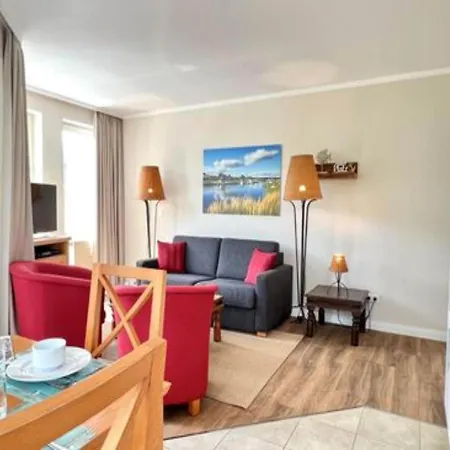 Apartment Stilvolle Nahe Ostseestrand In *